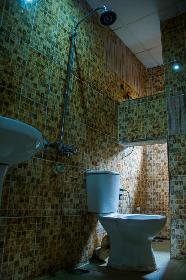 Glasshouse Hotel And Suites Egba Bagian luar foto