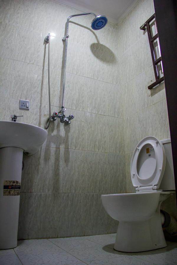 Glasshouse Hotel And Suites Egba Bagian luar foto